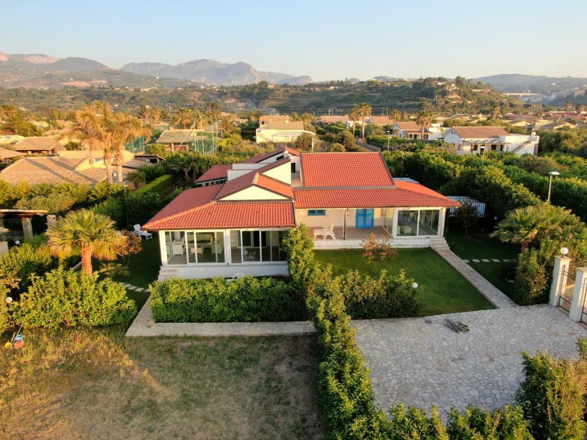 Villa Letizia Campofelice Di Roccella Ngoại thất bức ảnh